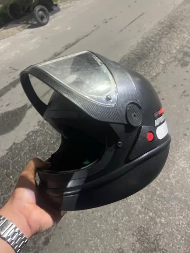 Capacete pra moto