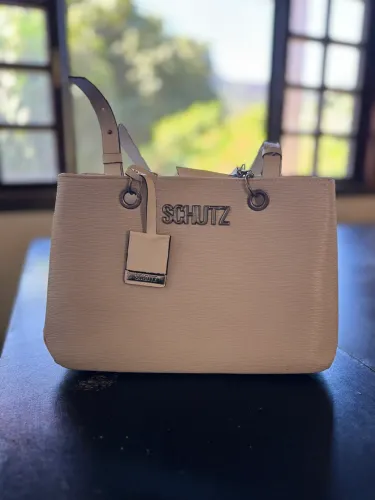 Bolsa Feminina Schutz Rosa Nude Com Alça De Corrente