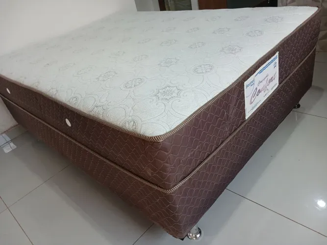 Cama box casal