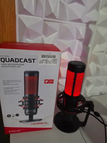 Microfone hyperx quadcast