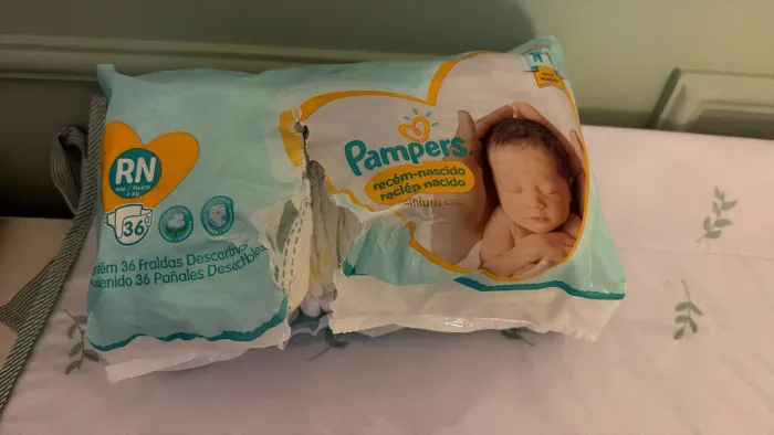 Fralda RN Pampers