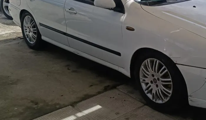Rodas Fiat Linea aro 15