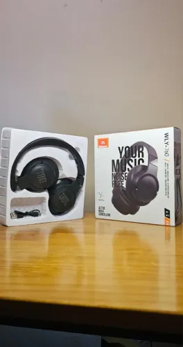 Fone JBL Bluetooth com Cancelamento de Ruído