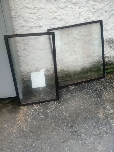 Janela de duas folhas vidros temperados