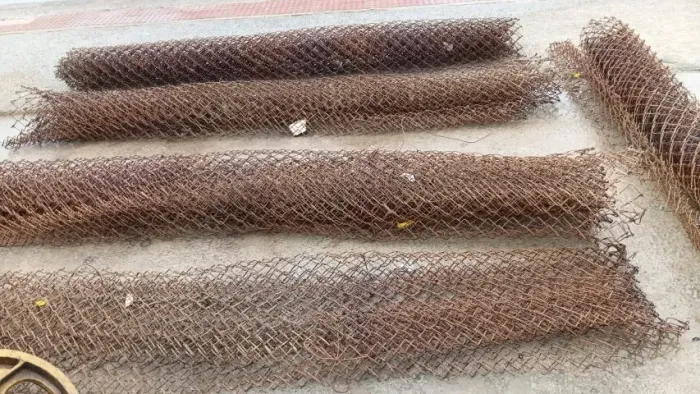 Tela usada para fechamento de lote R$7.00 kg tamanho 3 m de altura tamanho variados