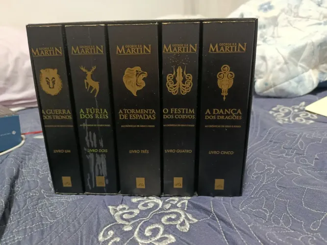 BOX AS CRÔNICAS DE GELO E FOGO (GAME OF THRONES)