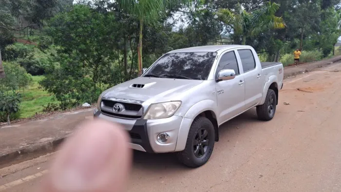 Toyota Hilux CD SRV D4-d 4X4 3.0 TDI Diesel AUT 2011