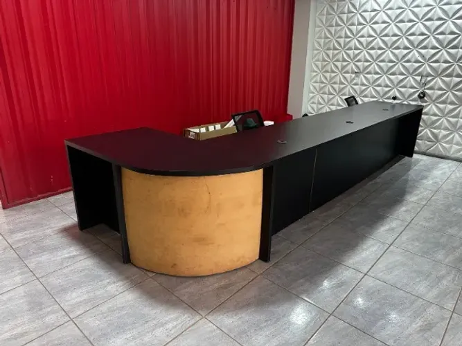 Mesa / Balcão Grande