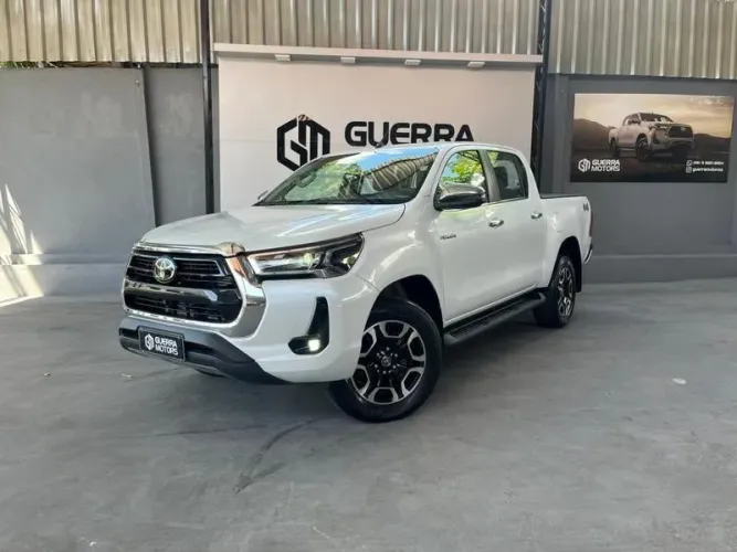 Toyota Hilux CD SRX 4X4 2.8 TDI 16V Diesel Aut. 2025