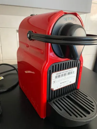 Cafeteira Elétrica Nespresso Inissia