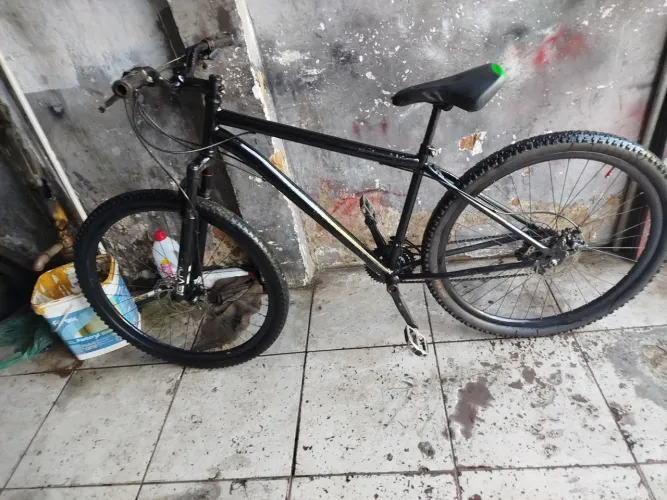 Bike aro 29 quadro 17 top só no ponto de pedalar 