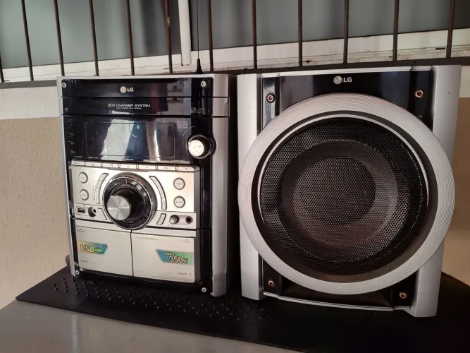 Som LG 3CD Changer System 350W RMS - USB, Rádio e AUX