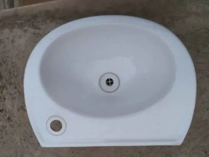 Pia banheiro branca oval