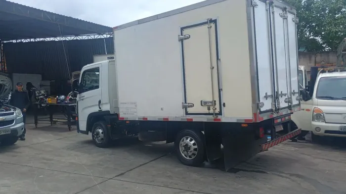 Volkswagen Delivery Express + 3.0 16V 2P TB Diesel 2020