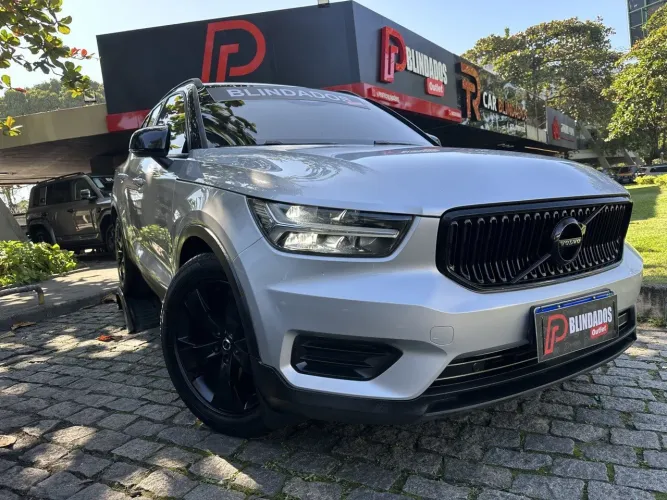 Volvo XC40 T-4 2.0 190cv FWD 2019