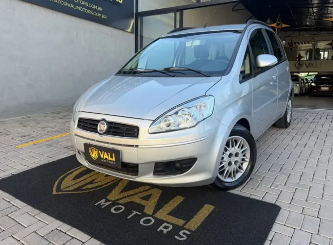 Fiat Idea Essence 1.6 Flex 16V 5P 2013