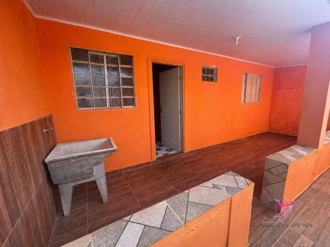 Casa em quintal compartilhado disponivel para LOCAÇÃO