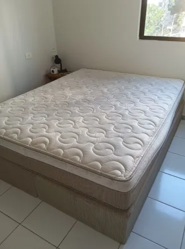 Cama casal Queen molas ensacadas