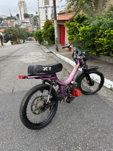 Vendo essa mobilete precisa arrumar o cubo da roda de trás