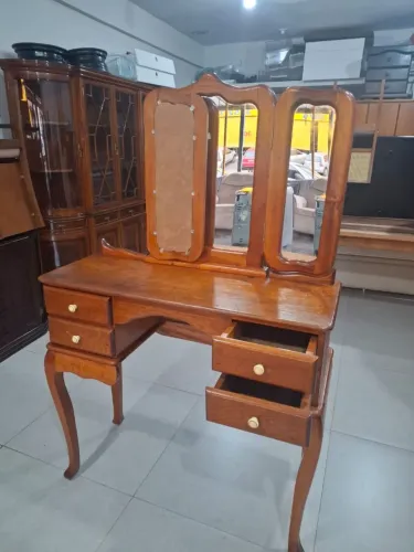 Peatedeira de madeira