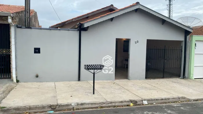 Casa com 2 dormitórios à venda, 110 m² por R$ 390.000,00 - Lauro Bueno de Camargo - Indaia