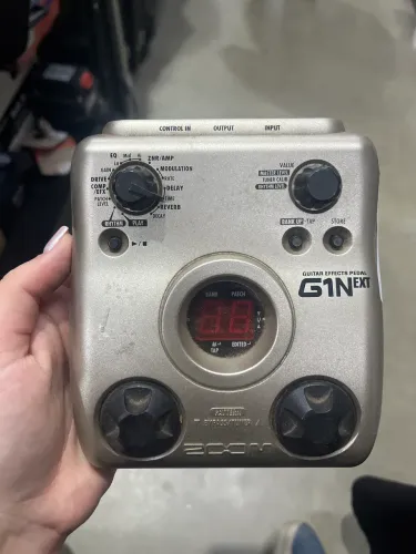 Pedaleira zoom G1Next