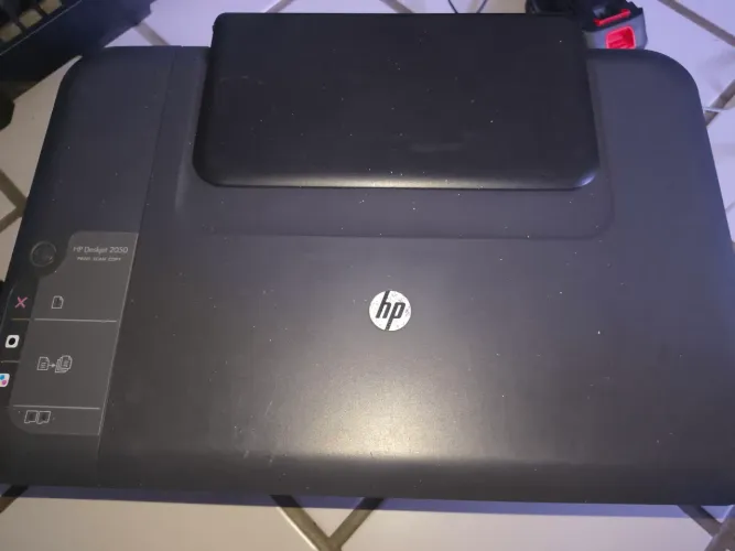 HP Deskjet 2050