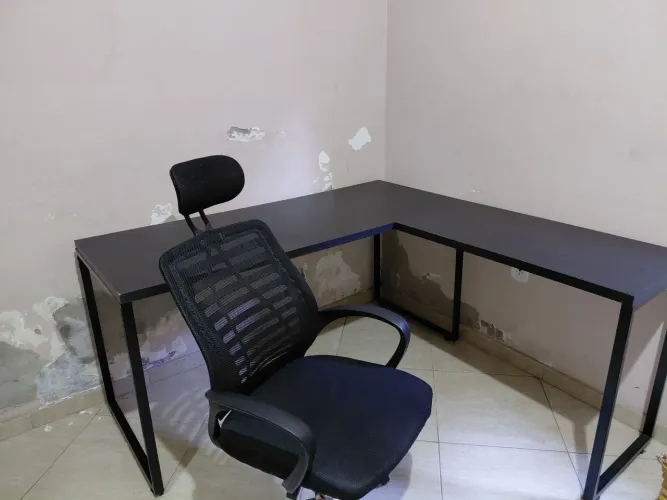 Kit Home Office Completo - Mesa em L + Cadeira Ergonômica