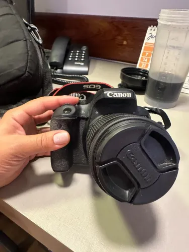 Câmera Canon t7i e flash Yn600EX RT II SPEEDLITE