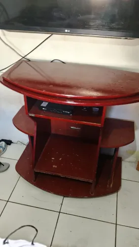 Vende-se rack com tampo giratório para TV
