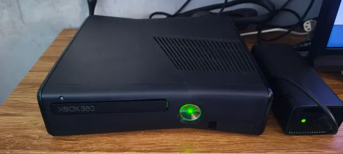 Xbox 360 com 49 Jogos 