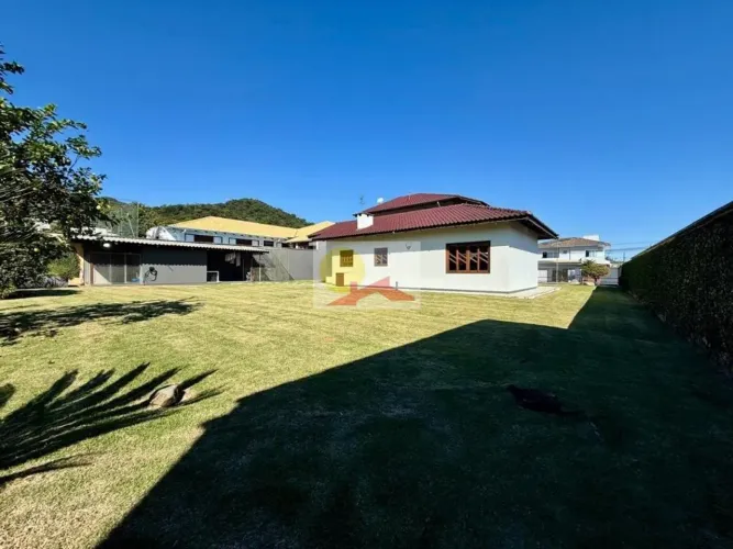 CASA no IRIRIÚ com 4 quartos para VENDA, 309 m²