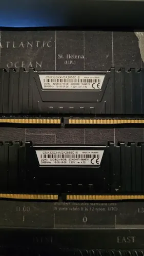 Memória RAM Corsair Vengeance LPX DDR4 2x16gb 2666mhz ver. 4.32