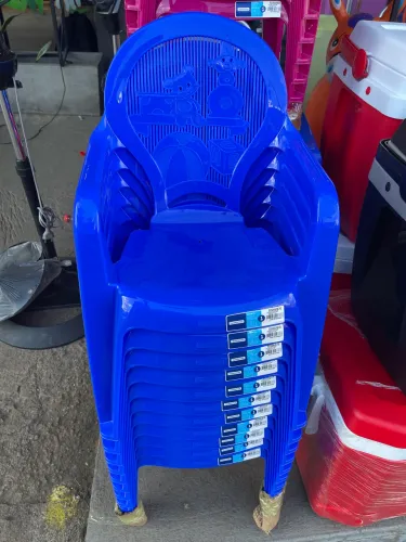 Mesa e cadeira Tramontina infantil ?