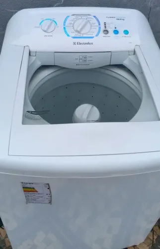 Máquina de lavar roupas