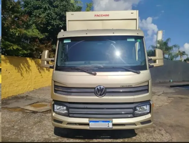 Vendo caminhão