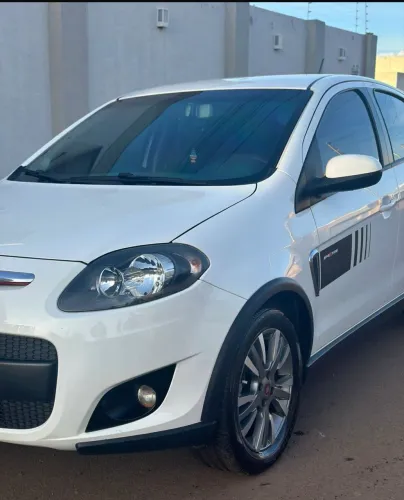Fiat Palio Sporting 1.6 Flex 16V 5P 2015