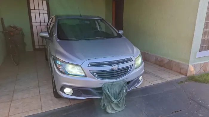 Chevrolet Onix Hatch LTZ 1.4 8V Flex Power Mec. 4P 2014