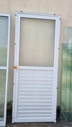 Porta lambril com vidro jateado 88x2,20