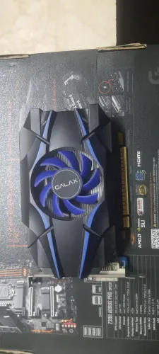 Placa de video GT1030 2gb sddr4 64bit