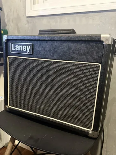 Laney VC15-110 Valvulado - Falante Jensen 10"