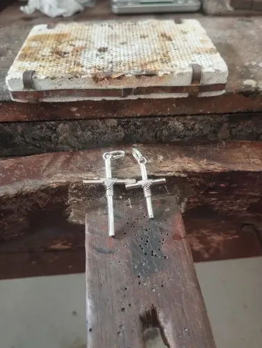 Pingente Crucifixo em prata 