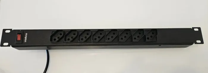 Protetor Eletrônico com 8 Tomadas para Rack EPR 208 Intelbras