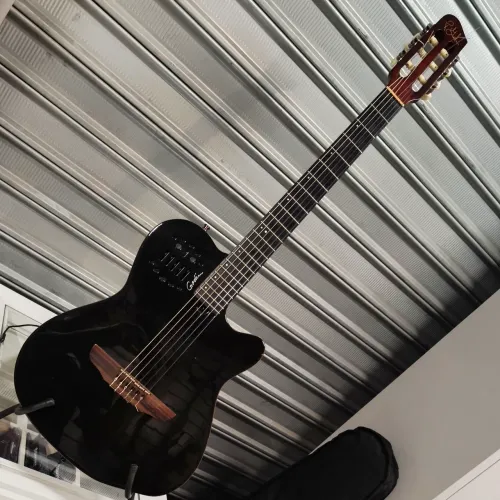 Violão Godin multiac ACS Slim MIDI