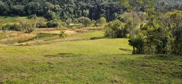 Sitio Proximo do Centro de Angelina - SC