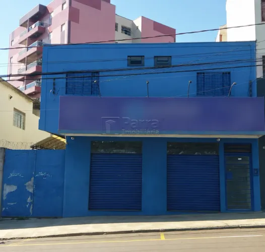 Imóvel Comercial com 2 apartamento