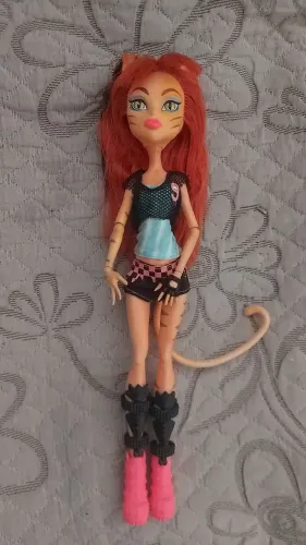 Boneca monster high