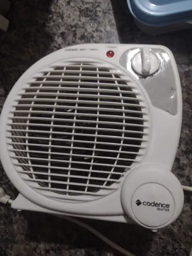 Ventilador e aquecedor portátil