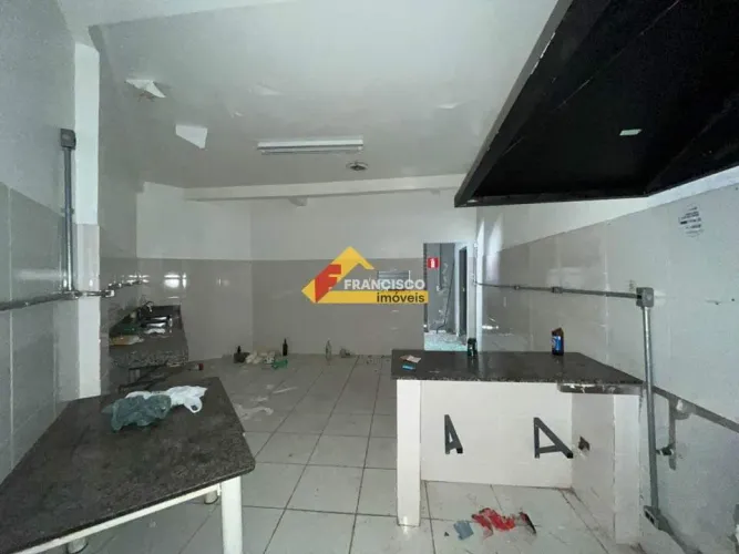 Loja localizada no bairro Bom Pastor