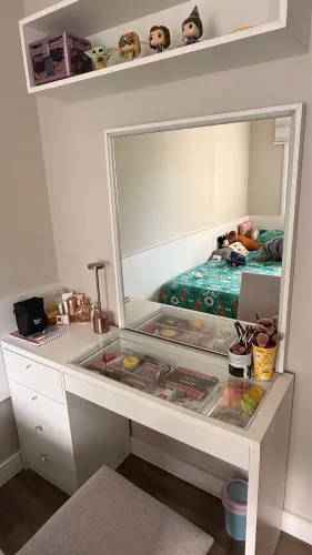 Penteadeira / Camarim com espelho 